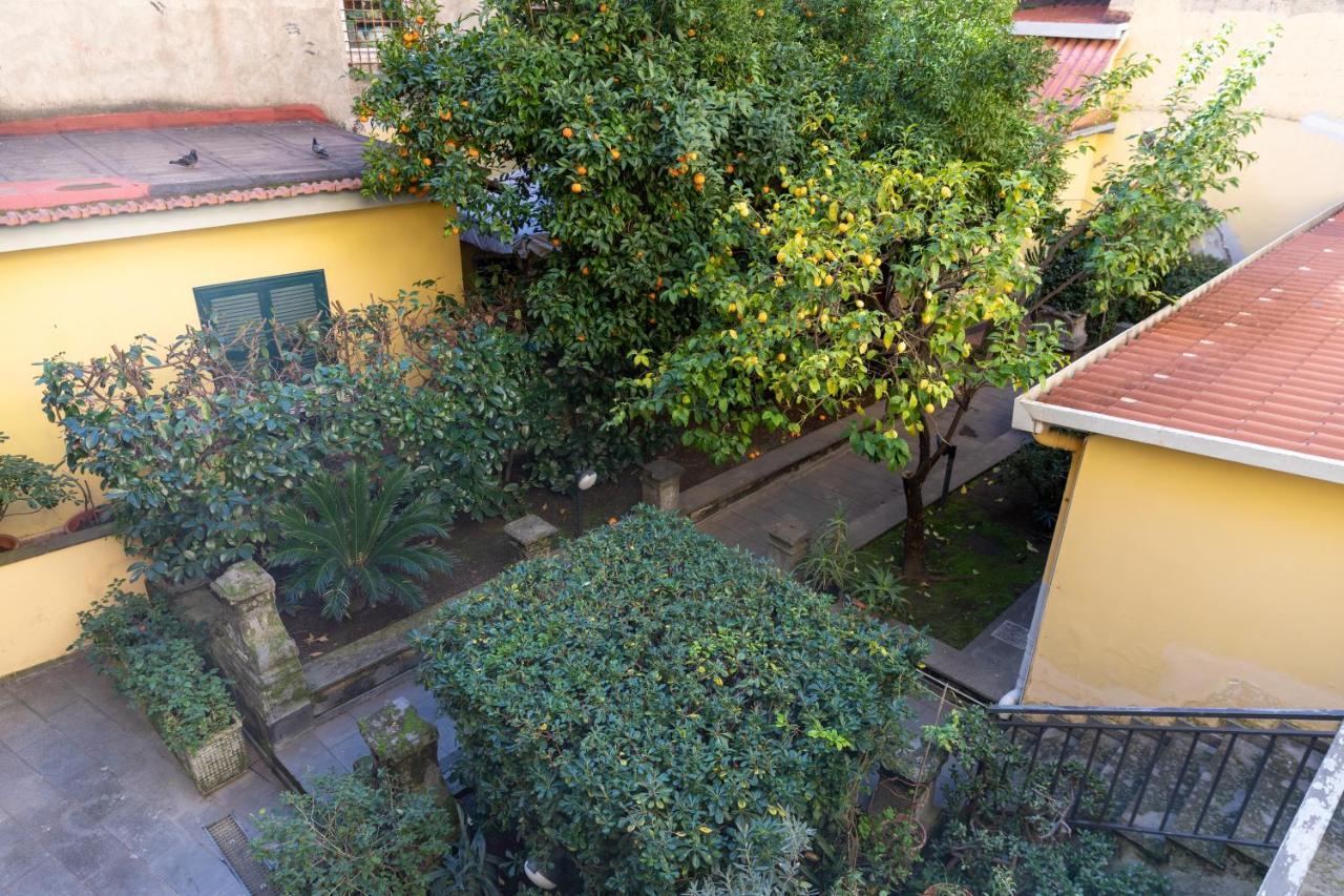Colored House Until 7 People Above Sqplebiscito نابولي المظهر الخارجي الصورة
