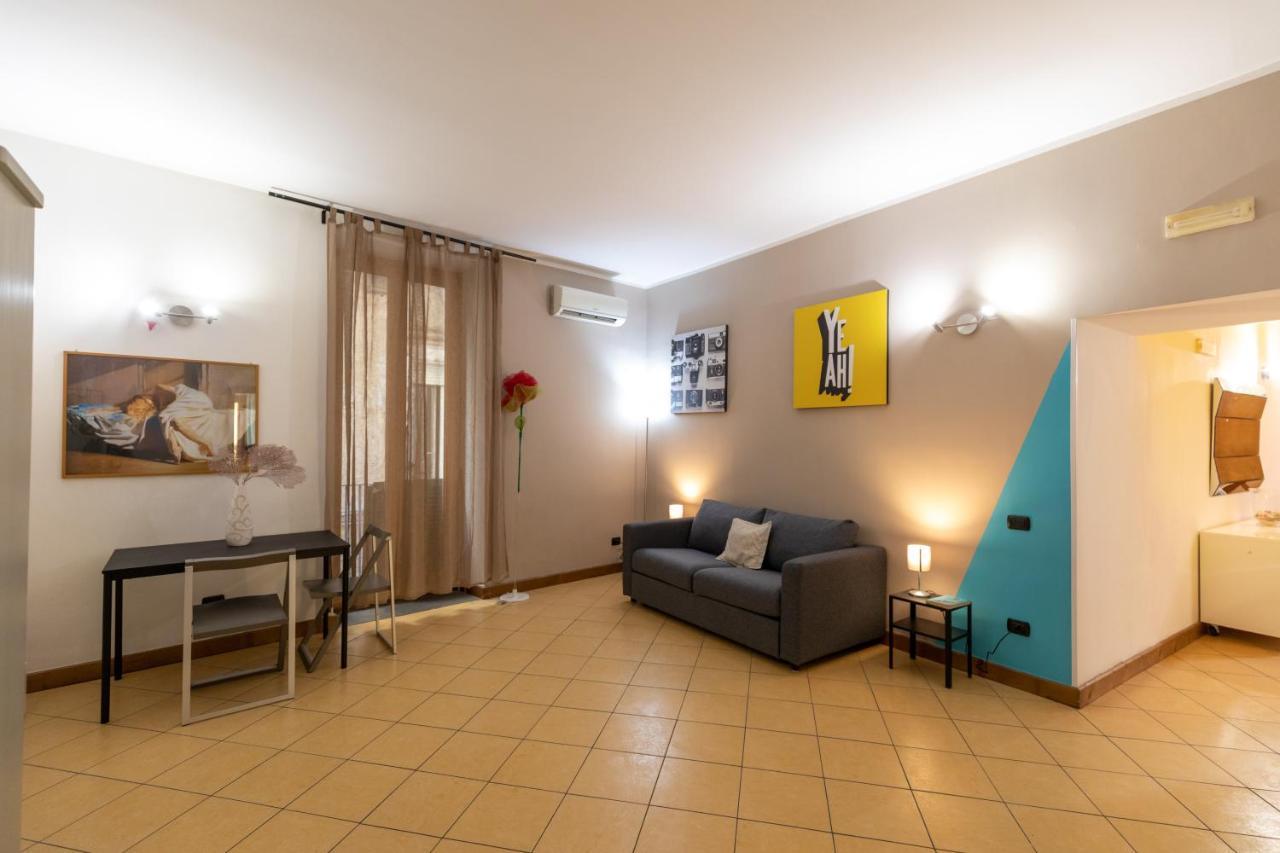 Colored House Until 7 People Above Sqplebiscito نابولي المظهر الخارجي الصورة