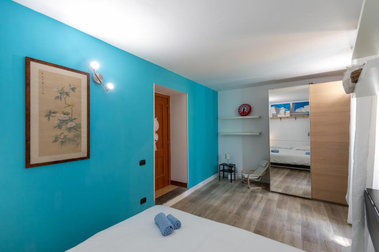 Colored House Until 7 People Above Sqplebiscito نابولي المظهر الخارجي الصورة